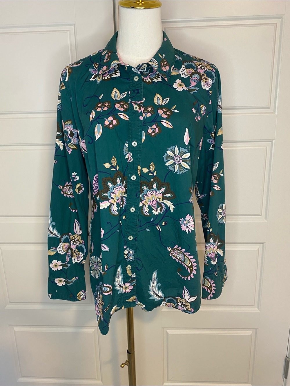 Talbots Teal Floral Paisley Button Down Shirt Medium 100% Cotton Preppy